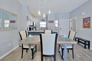 Encantada Resort: Pool, Gym, Clubhouse, Near Disney