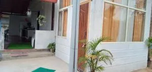 Flora Homestay - Vastāra