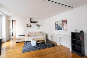 Beautiful apartment in trendy 11th