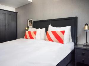 Medium Room with Desk room in Pillows Grand Boutique Hotel Place Rouppe Brussels