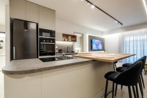 Exceptional Acropolis Suite by CloudKeys