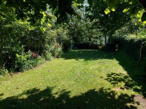 Maisons de vacances Charming two bedroom gite with beautiful gardens : photos des chambres
