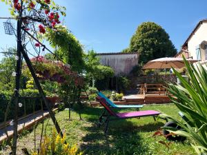 Maisons de vacances Charming two bedroom gite with beautiful gardens : Maison de Vacances
