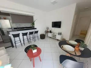 Apartamento próx à Orla Atalaia, com 2 Quartos climatizados - Atalaia Nova