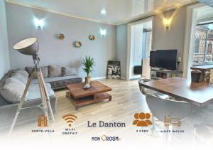 Appartements Danton | Spacieux | WiFi | Parking | Proche Centre : photos des chambres