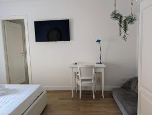 Cosmopolitan Central Rooms