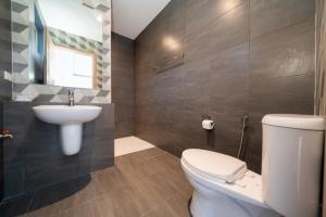 Gray pool villa phuket