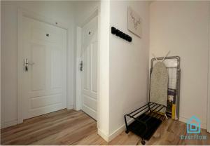 Batory Room - Peaceful Retreat, 10 Minutes to Gdańsk Old Town & Seaside