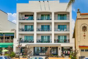 Downtown Bay St Louis Condo - Walk to Beach!