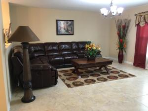 Three-Bedroom House room in Blue Diamond House at Crystal Cove Resort