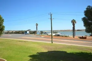 Riverview Holiday Apartment 9 - Kalbarri WA - Galena