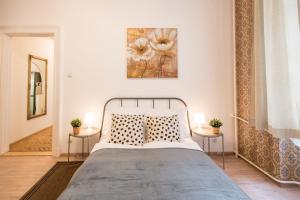 Central Comfy Large Apartment