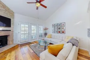 Mountain View Retreat - Skyline Heights