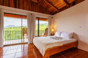 Chateau Arenal Hotel & Restaurante