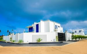 Kibada White Villa