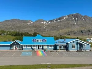 Hotel Breiddalsvik - 霍芬