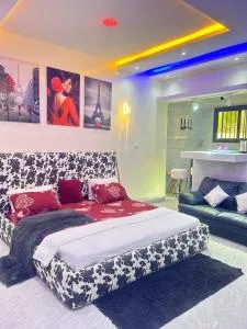 Résidence en face piscine olympique - Point E