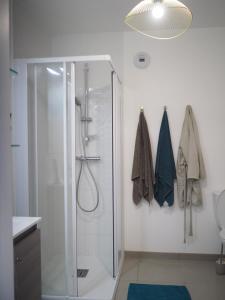 Large studio direct access to Paris center