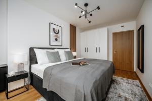 Prague Days - One-bedroom Apartment with Garage Parking and Balcony
