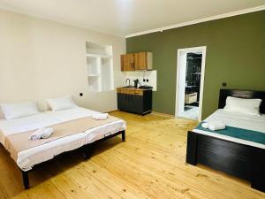 Family Hotel - White House Racha