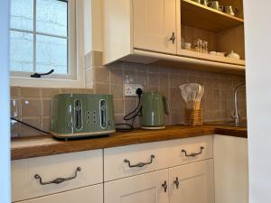 One Jubilee Cottages