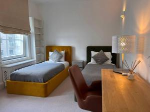 Charming 3 Bed Luxury Flat in Central London