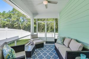 Santa Rosa Beach Home with Community Pool!