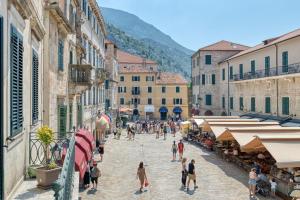 Luxury Main Square apartment by MN Property