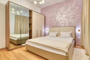 Luxury Main Square apartment by MN Property