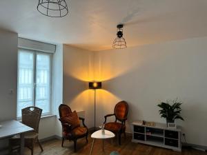 Appartements Superbe appartement confort entre terre et mer plein centre-ville : photos des chambres