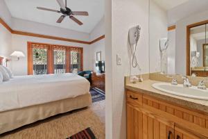 The Charter at Beaver Creek D4105