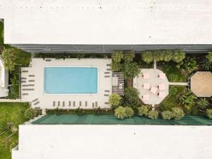 Spacious 1BR Stay Near Disney parks With pool view