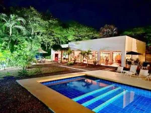 Casa Brisa Girardot - Hermosa Casa Rodeada de Naturaleza - El Asilo