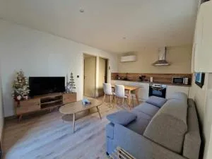 superbe logement privatif à côté de la via Rhona - 瓦朗斯门