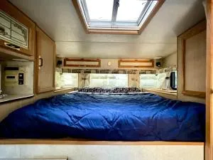 Camper for 2 less than half a mile from Mt Rainier - Nisqually Vista