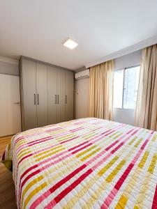 Apartamento BC com vista para o mar
