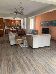 The Coral Vista at Cerros