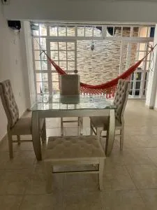 Casa frente al centro comercial - Ayapel