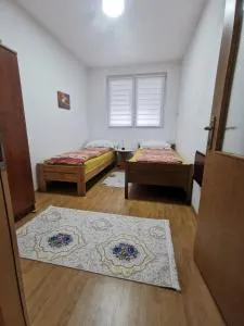 Book A Room Sarajevo, Free Parking & Garden - Šip