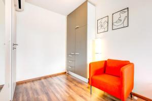 Central - NEW - with Sunny Balcony