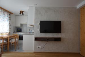 The Window to the Mountains