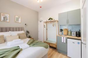 Bright and Airy Studio with Minimalist Charm