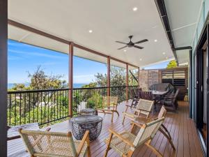 Colours of Cylinder by Discover Stradbroke