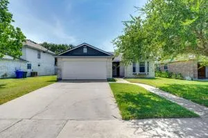 Pet-Friendly Corpus Christi Home 12 Mi to Beach! - Peary Place