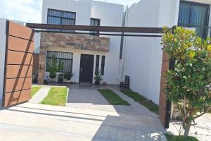 Exclusivo espacio cercano a zona industrial