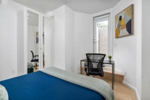 Hidden Gem - 3 BR Steps to Little Italy and UofT