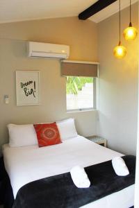 Bobs Haven - Long Bay Coromandel