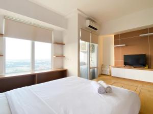 Spacious Japanese Style Studio Apartment at Vasanta Innopark By Travelio