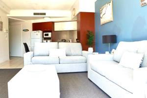 Deluxe Chevron Renaissance