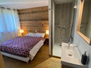 Duplex 3 chambres pour 6 pers, proche village, ski aux pieds - FR-1-459-230